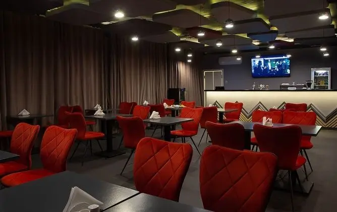 Minima Hotel Vodny Stadion - Yerinde Yemek