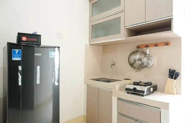 Minimalist 2BR Apartment at Puri Park View - Mutfak