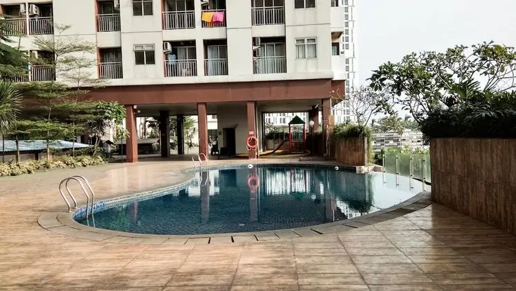 Minimalist And Comfort 2Br At Serpong Greenview Apartment - Havuz
