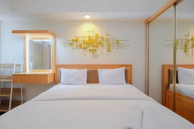 Minimalist And Comfortable Studio At Evenciio Margonda Apartment