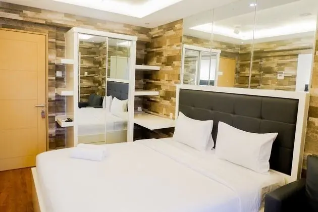 Minimalist Comfy Studio Apartment at Educity Pakuwon - Öne Çıkan Resim