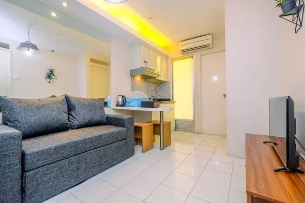 Minimalist and Cozy 2BR Apartment at Kalibata City Residence - İç Mekan