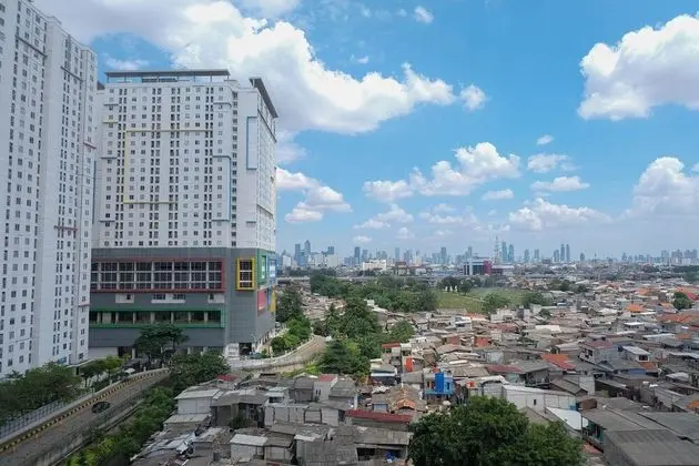 Minimalist And Cozy Stay 2Br At Bassura City Apartment