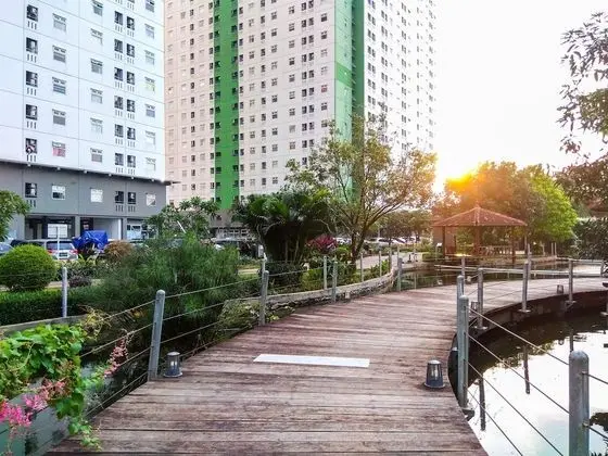 Minimalist And Cozy Style 2Br At Green Pramuka City Apartment