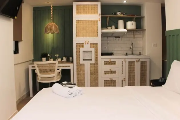 Minimalist Design Studio At Meikarta Apartment - İç Mekan