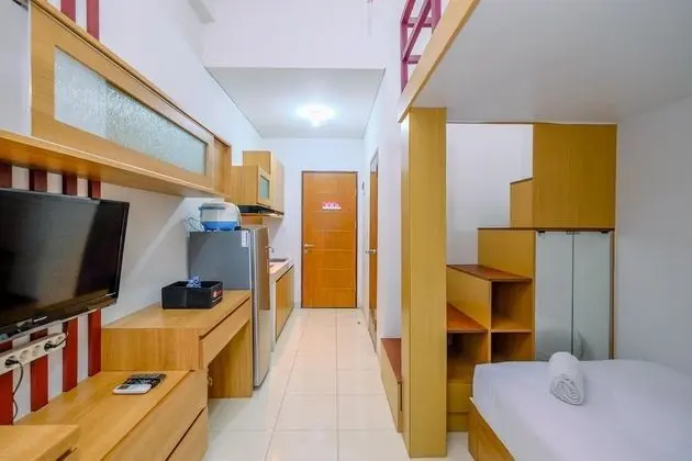 Minimalist And Homey Studio At Dave Apartment - Öne Çıkan Resim