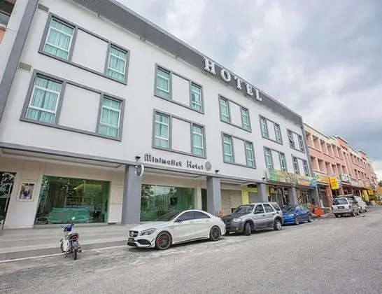 Minimalist Hotel