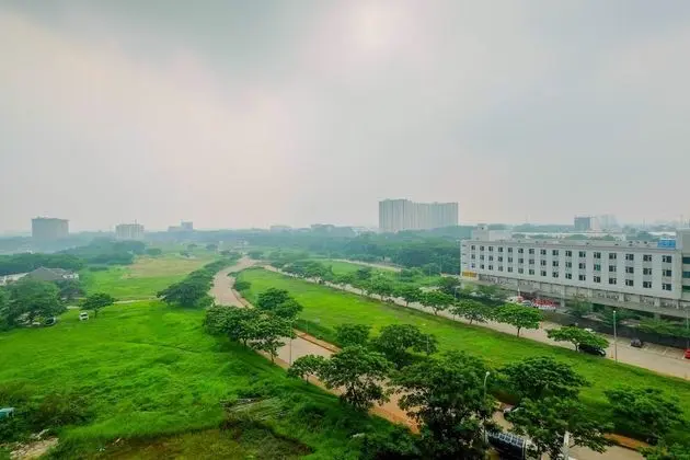 Minimalist and Posh 1BR The Oasis Cikarang Apartment
