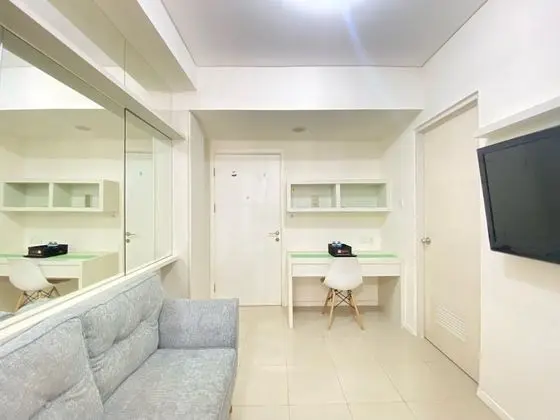 Minimalist And Spacious 1Br Apartment At Parahyangan Residence - İç Mekan
