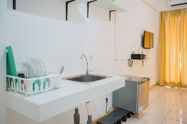 Minimalist Studio Apartment at M-Town Residence - Mutfak