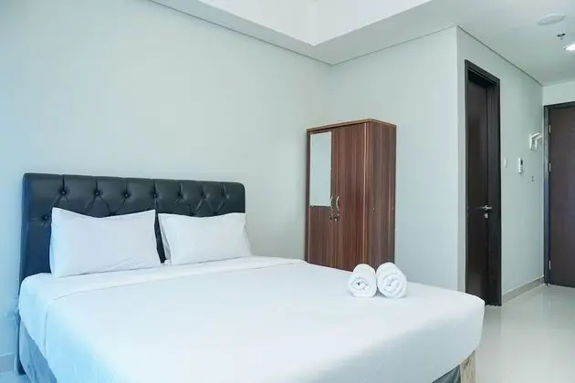 Minimalist Studio Apartment at Puri Mansion - Öne Çıkan Resim