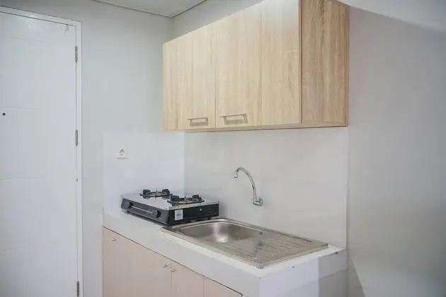 Minimalist Studio at Beverly 90210 Apartment - Mutfak