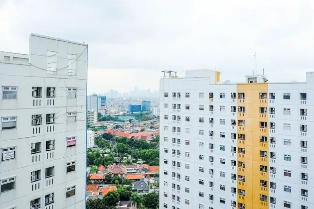 Minimalist Studio Green Pramuka Apartment