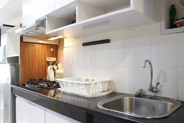 Minimalist Studio Room @ Beverly Dago Apartment - Mutfak