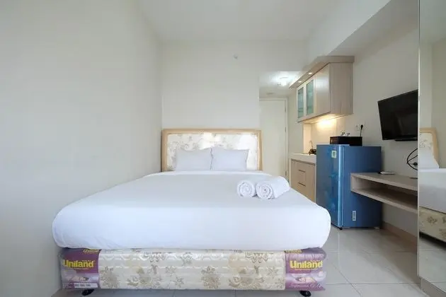 Minimalist Studio Room at The Springlake Apartment Sumarecon Bekasi