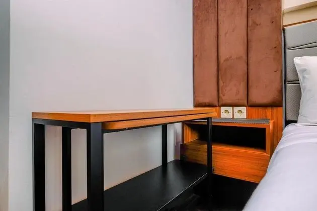Minimalist Studio Room At Transpark Cibubur Apartment Near Shopping Center