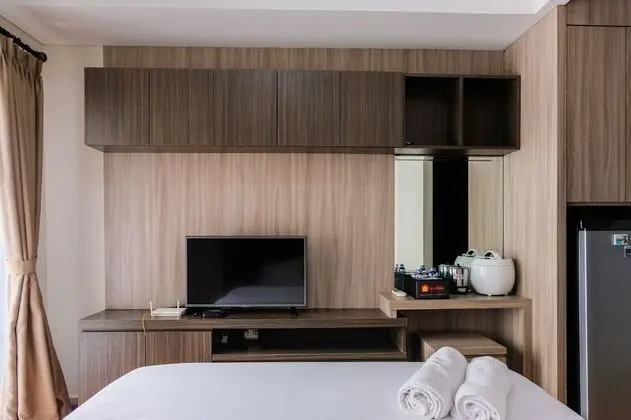Minimalist Studio Saveria Apartment - Oda