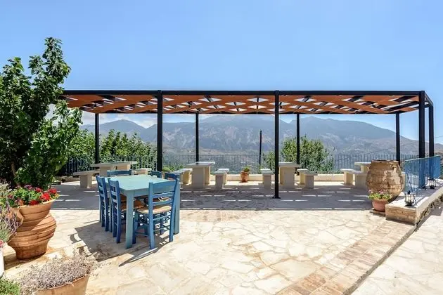 Minos Country Living Apartments - Yerinde Yemek