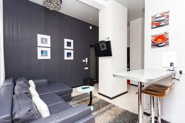 MinskLux Apartments 2 bedrooms on Nezavisimosti ave. 16 - Oda Düzeni