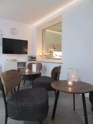 Minsu Hotel - Lobi