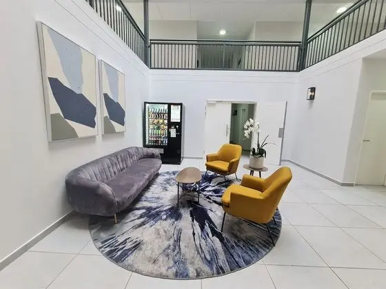 MINT Express Melrose View - Lobi