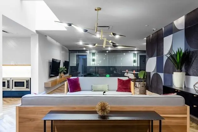Mint House Dallas - Downtown - Lobi