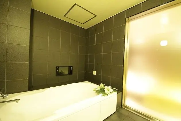 MINT Premium - Adults Only - Banyo Tipleri