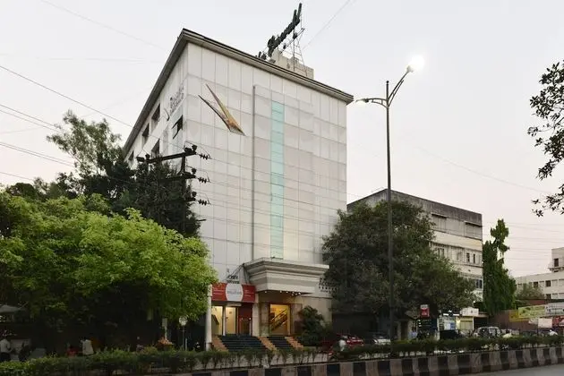 Hotel Mint Salisbury Park