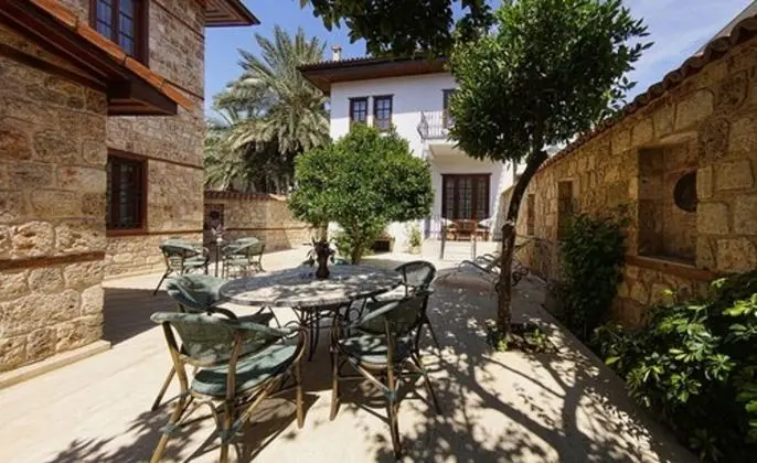 Minyon Hotel - Öne Çıkan Resim