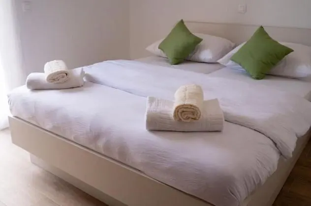 Mir - Close to Beach - SA1