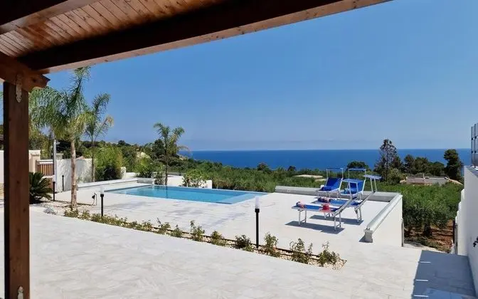 Mira Maris Villas in Scopello