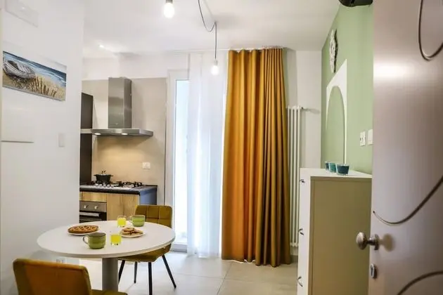 Mira Naples Apartment II by Wonderful Italy