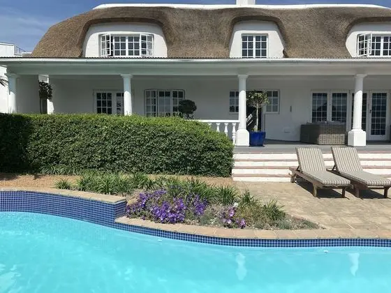 Mirabelle Guesthouse - Havuz