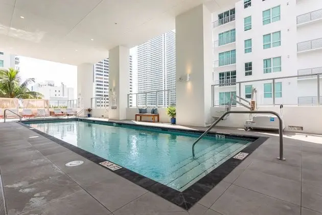 MirabileCondoDwntown MIA Brickell w PRKG - Havuz