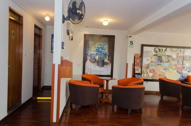 Miraflores Suites Centro - Lobi