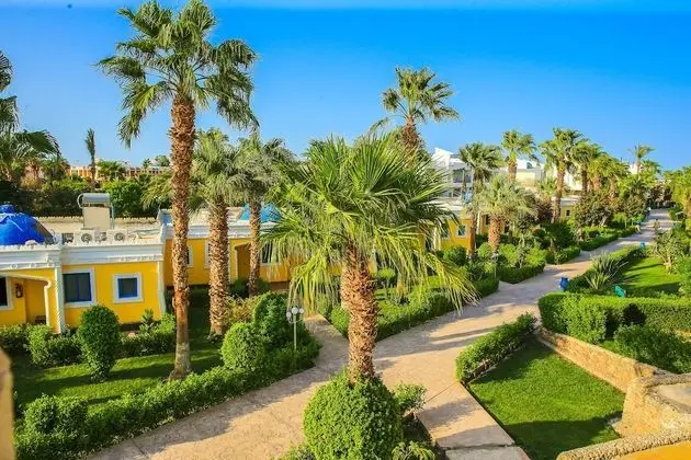 Mirage Bay Resort & Aqua Park Lilly Land