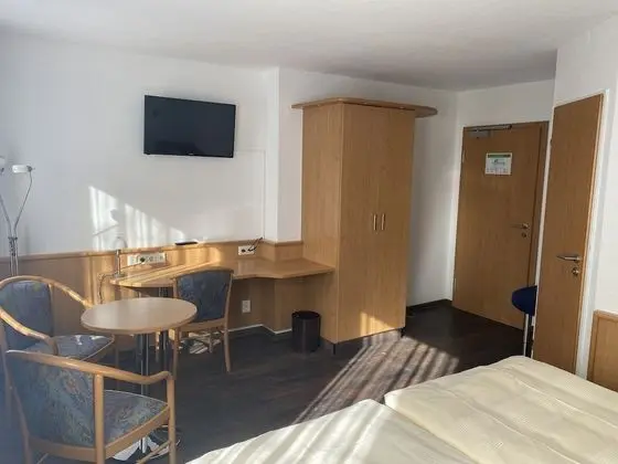 Mirage City Hotel Stuttgart - Oda Düzeni
