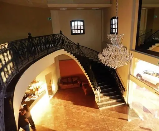 Hotel Mirage Express