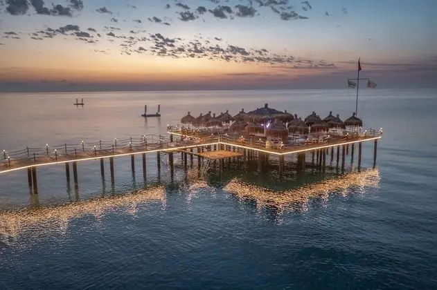 Mirage Park Resort - 10