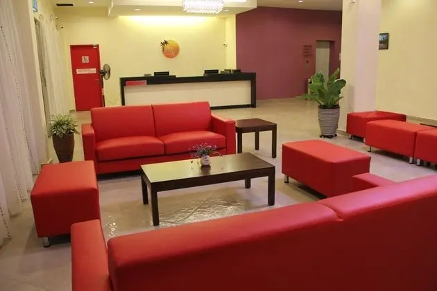 MIRAGE PD HOTEL - Lobi
