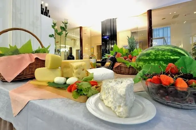 Hotel Miramare et de la Ville - Yerinde Yemek