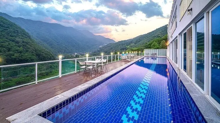 Miramonti Pool Villa Pension