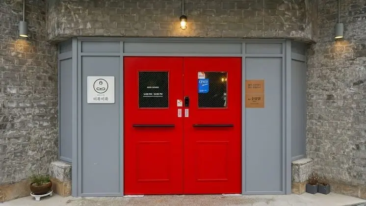 Mireuk Mireuk Hostel