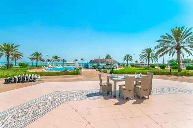 Mirfa Hotel -Sea View - Plaj