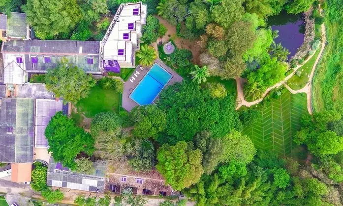 Miridiya Lake Resort
