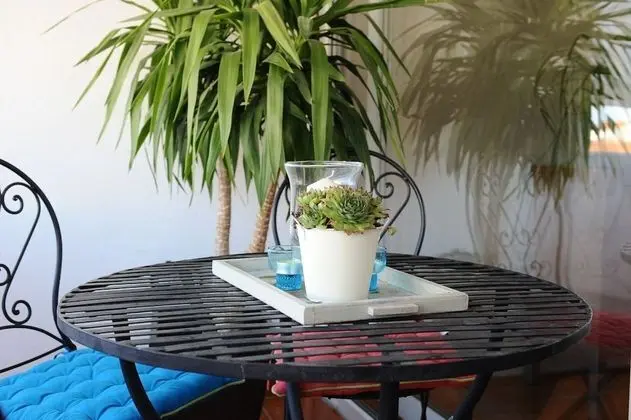 Mirjana - Nearby the sea - A-zoe