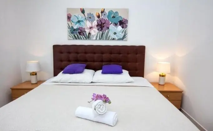 Mirka - With Heated Pool - H