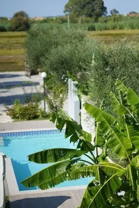 Mirsini Studios & Apartments - Dış Mekan
