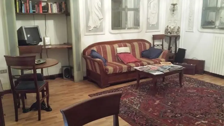 Miseria e Nobiltà - Öne Çıkan Resim