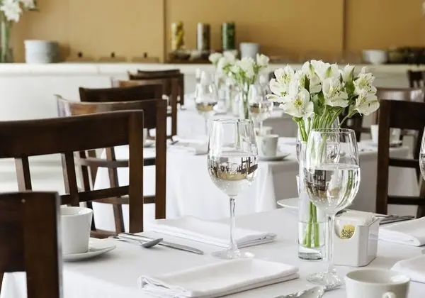 Hotel Misión Express Mérida Alta Brisa - Yerinde Yemek